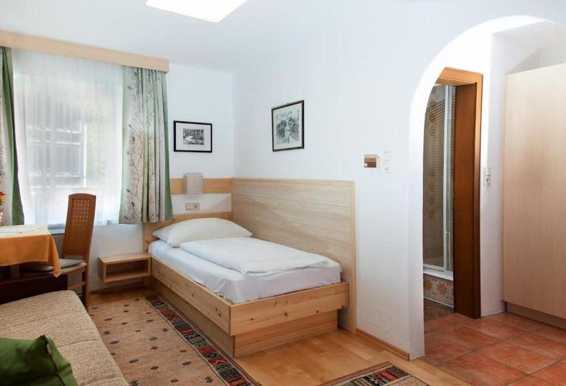 Пансион Gästehaus Frischhut