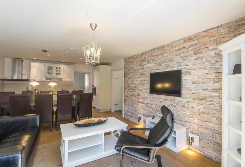 ペンション Haus Wasmer By Alpentravel