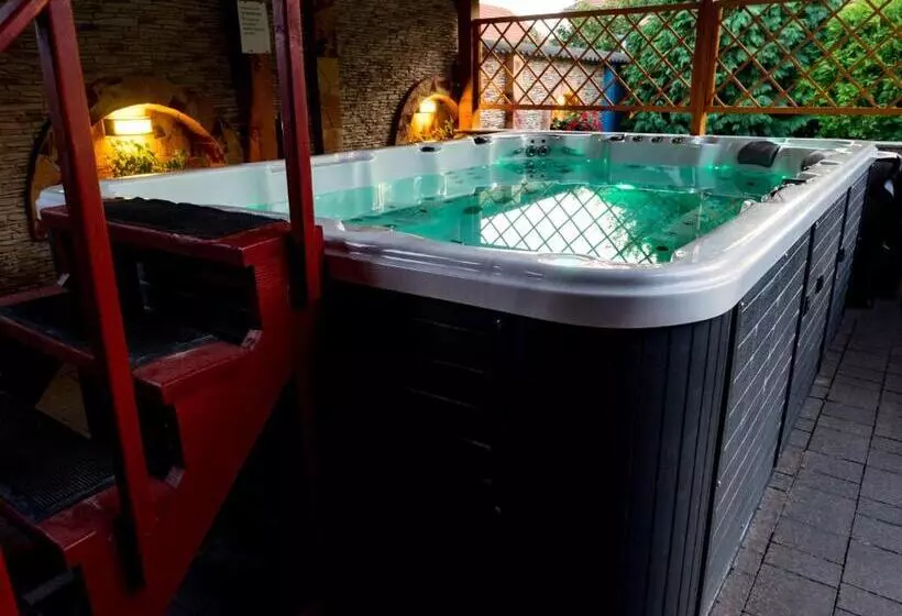 Majatalo Kék Lagúna Wellness Apartmanok