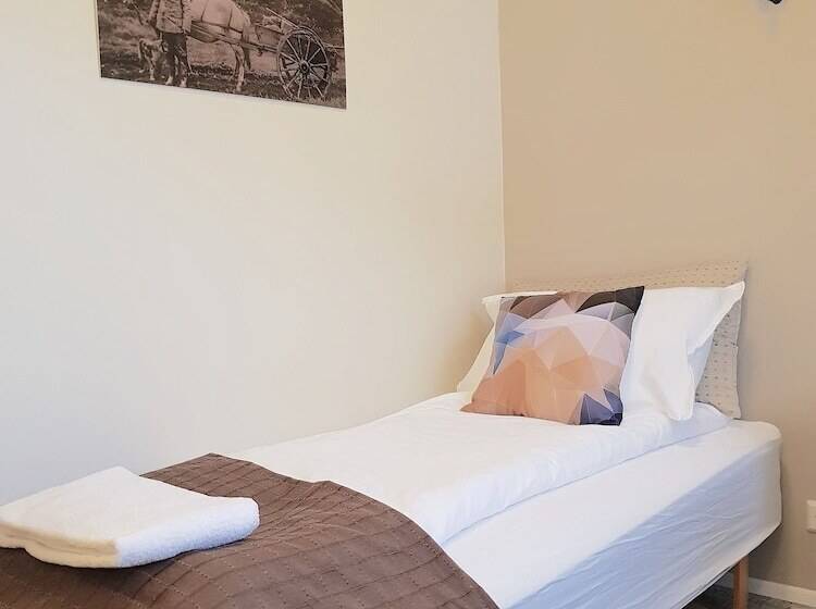 پانسیون Klara Guesthouse