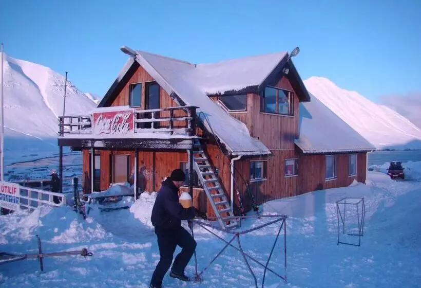 پانسیون Klara Guesthouse