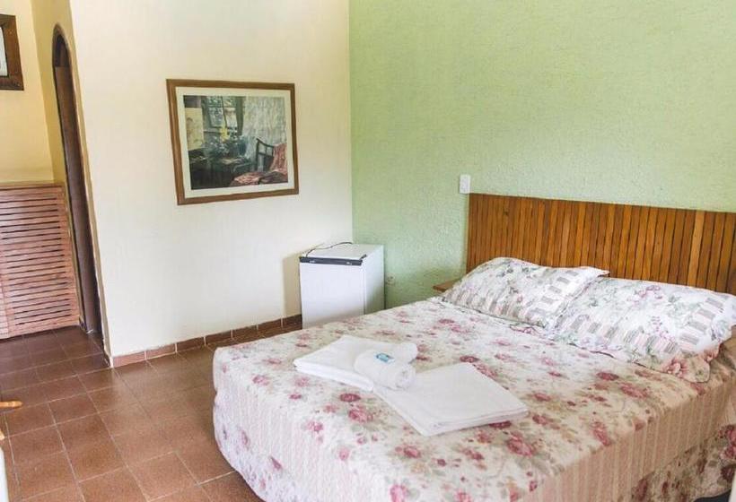 پانسیون Pousada Cavalo Marinho