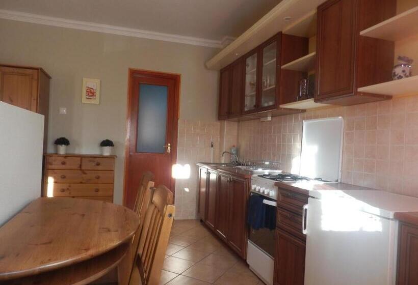 Pensjonat Rt Home Vendégház