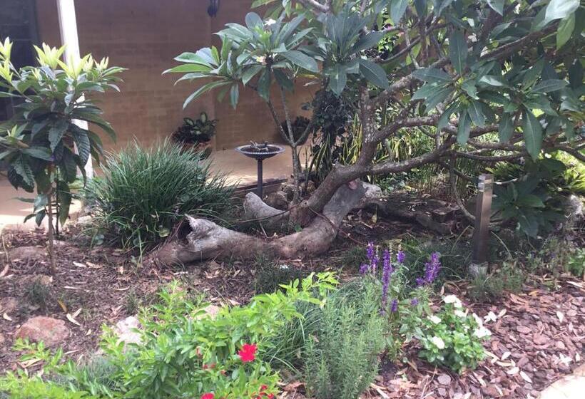 פנסיון Smoky Cape Retreat