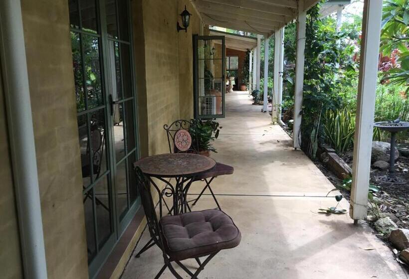 פנסיון Smoky Cape Retreat