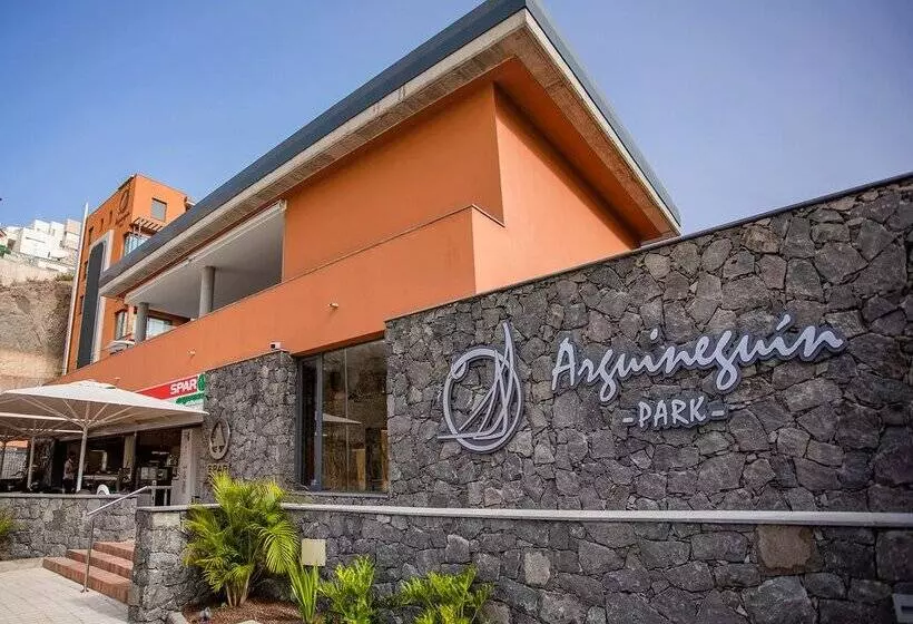 Arguineguin Park by Servatur