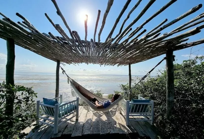 هتل Azulik Lodge