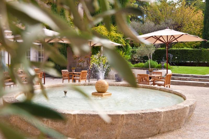 Отель Château De Massillan