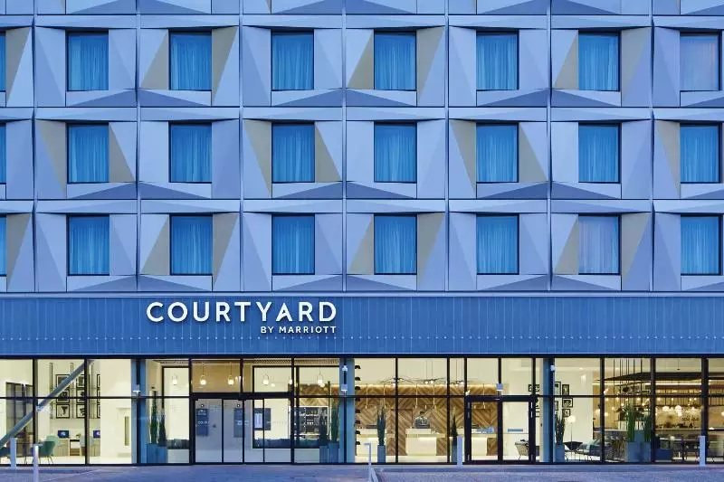 ホテル Courtyard By Marriott Luton Airport