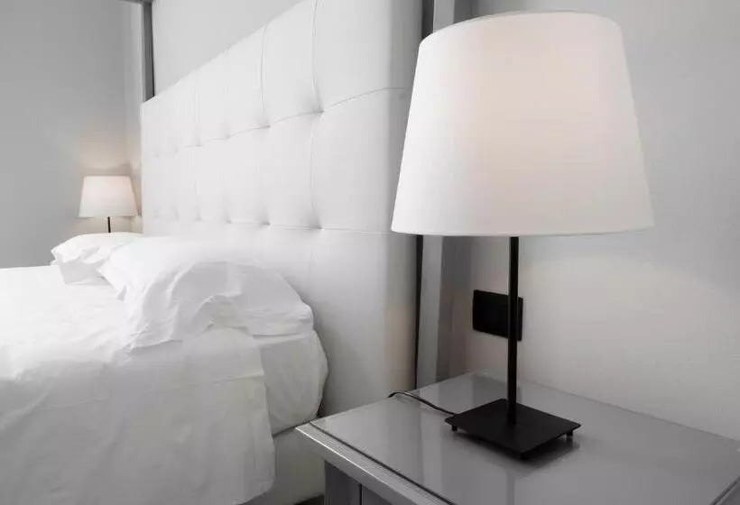 Hotelli De Ville