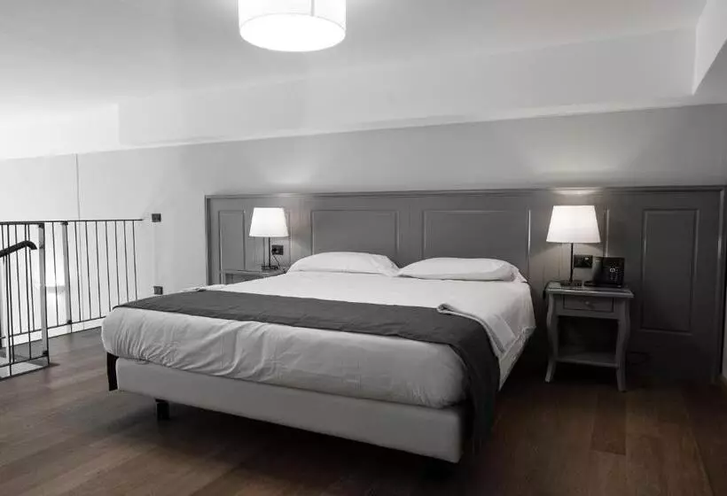 Hotelli De Ville