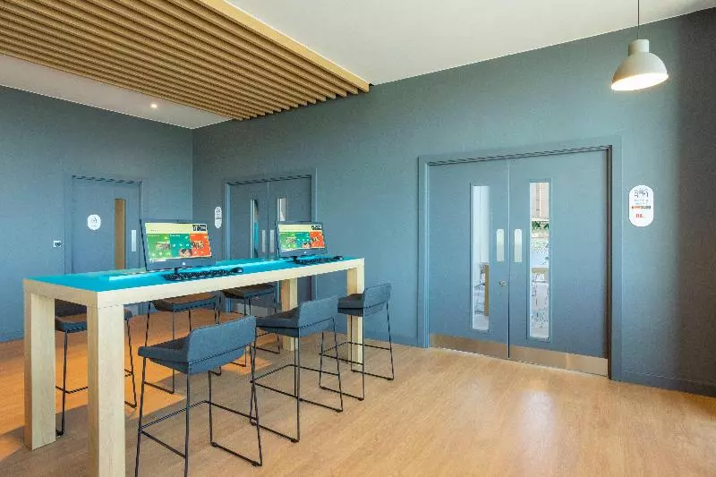 هتل Holiday Inn Express Bridgwater M5, Jct24, An Ihg