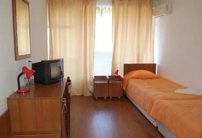 ホテル International Home Of Scientists Joliot Curie