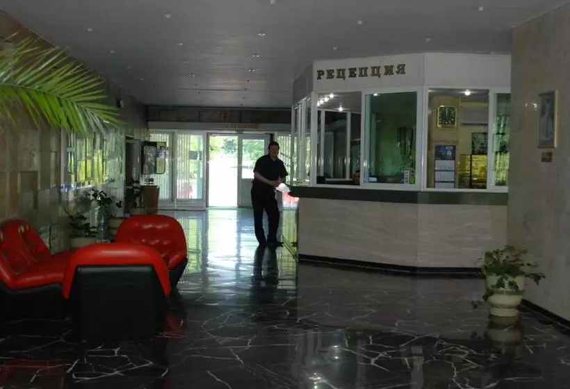 ホテル International Home Of Scientists Joliot Curie