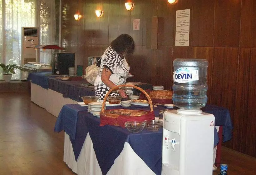 ホテル International Home Of Scientists Joliot Curie