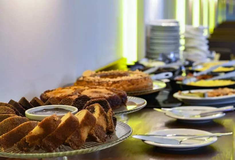 Hotelli Littoral Gold Flat