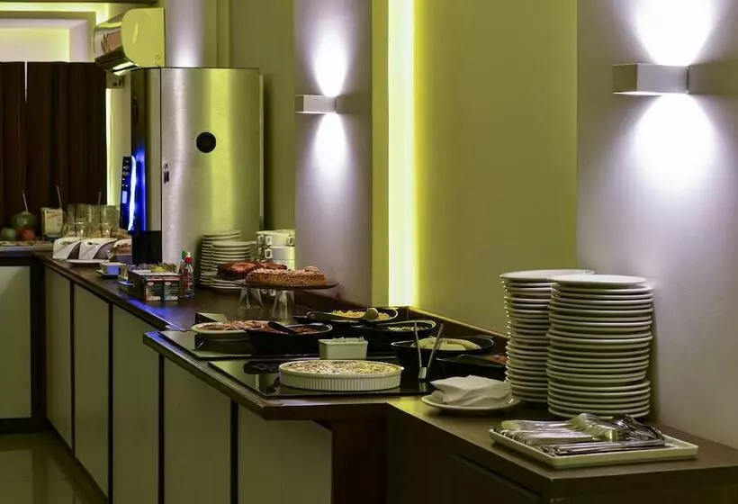 Hotelli Littoral Gold Flat