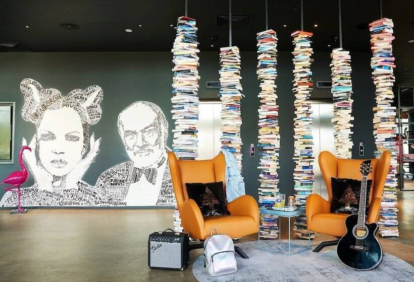 فندق Moxy Edinburgh Airport