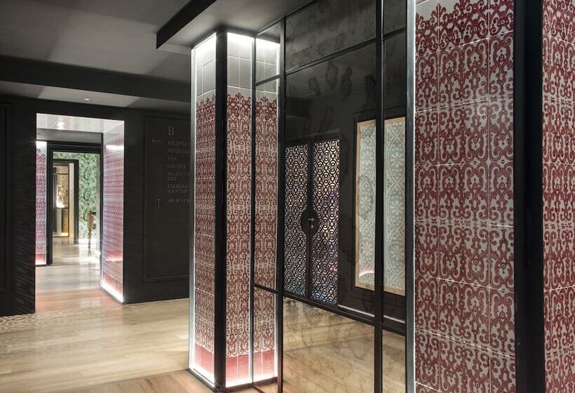 Отель Pestana Plaza Mayor Madrid