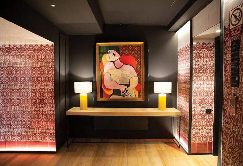 Отель Pestana Plaza Mayor Madrid