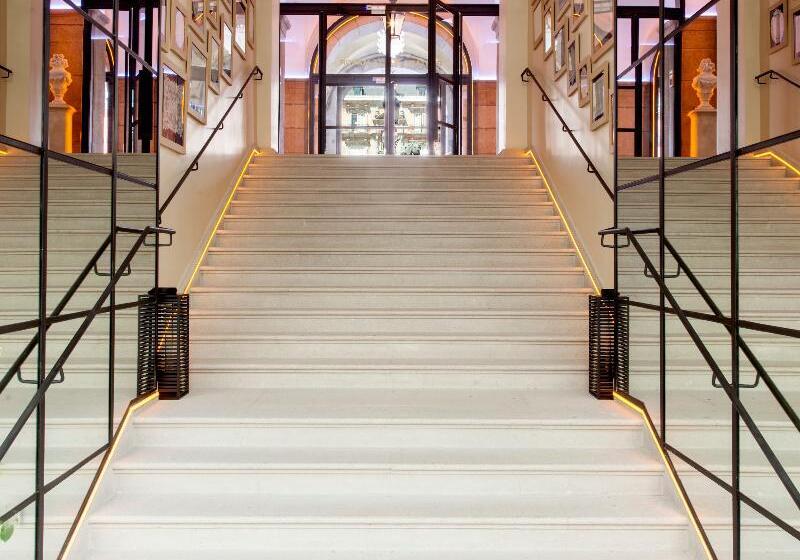 Отель Pestana Plaza Mayor Madrid