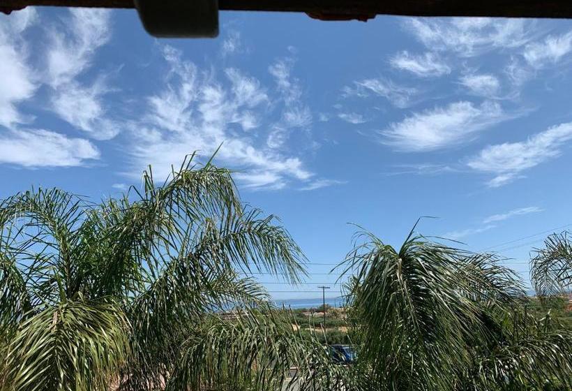 酒店 Petros Village