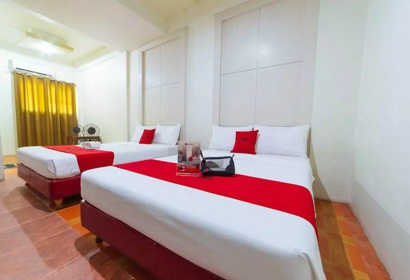 هتل Reddoorz Near Walking Street Angeles City