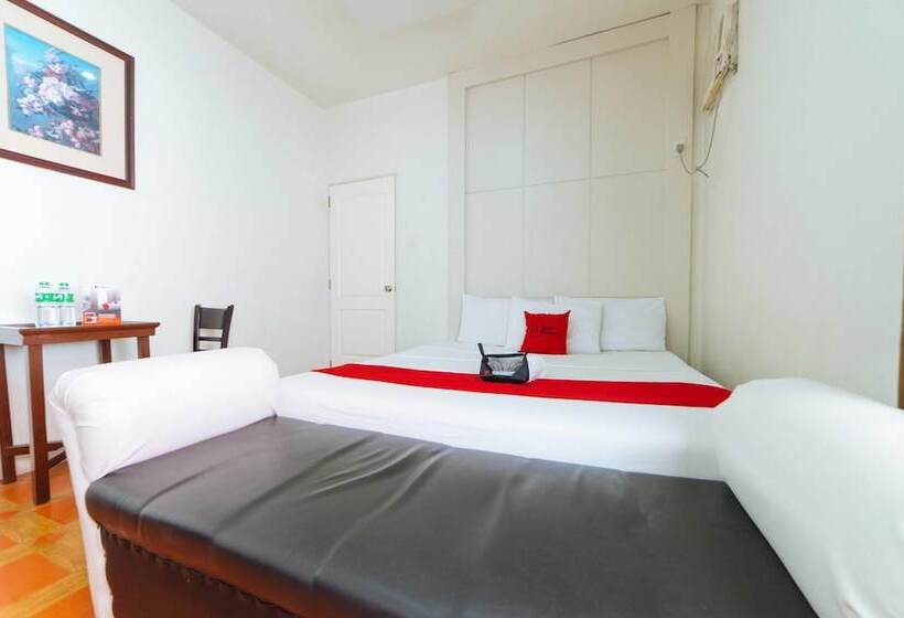 فندق Reddoorz Near Walking Street Angeles City