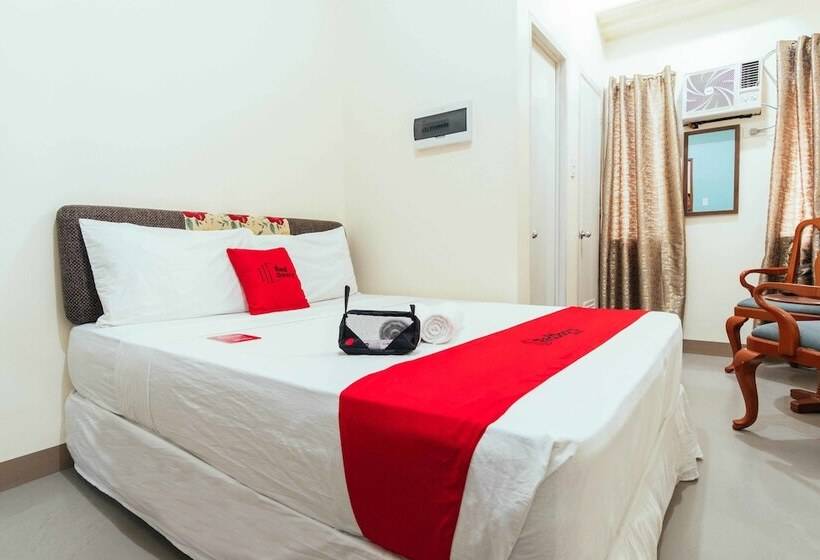 Отель Reddoorz Plus @ It Park Cebu