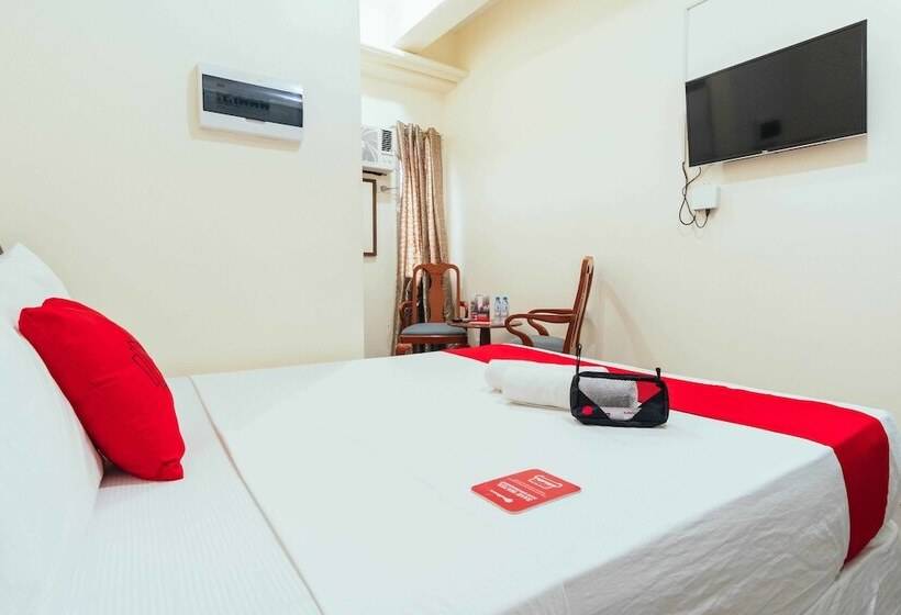 Отель Reddoorz Plus @ It Park Cebu
