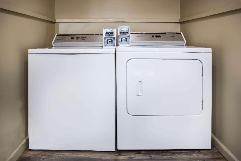 فندق Travel Inn Of Sidney Ohio