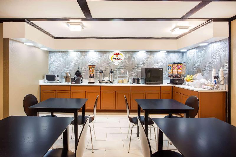 فندق Travel Inn Of Sidney Ohio