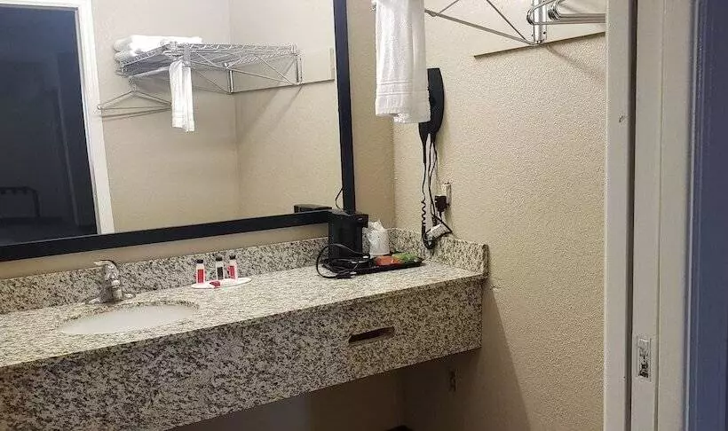 Hotelli Travel Inn Of Sidney Ohio