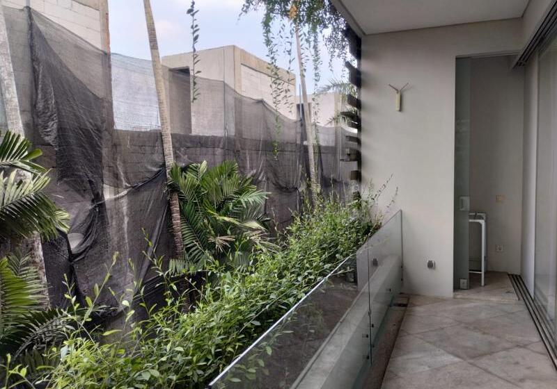 호텔 The Double View Mansions Bali