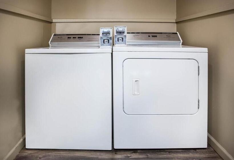 فندق Travel Inn Of Sidney Ohio