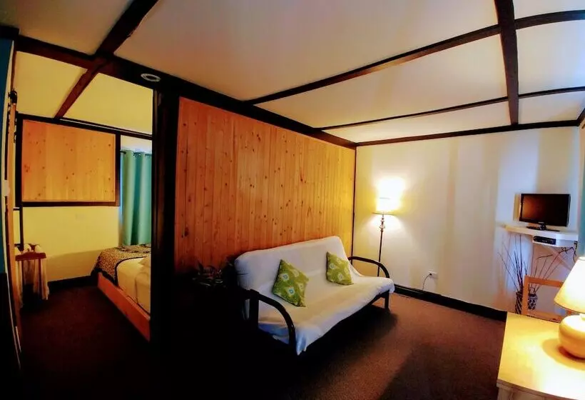 Motelli Dwight Riverside Inn