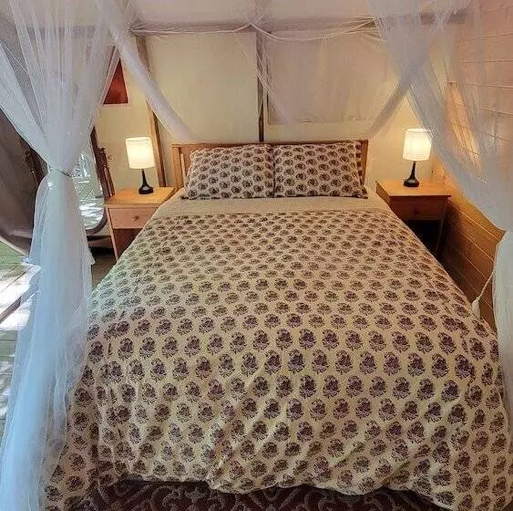 Motelli Dwight Riverside Inn