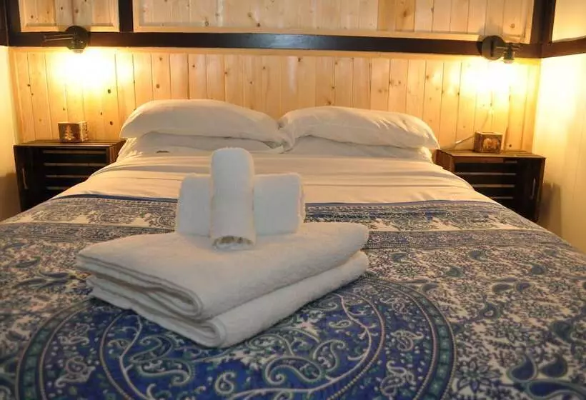 Motelli Dwight Riverside Inn