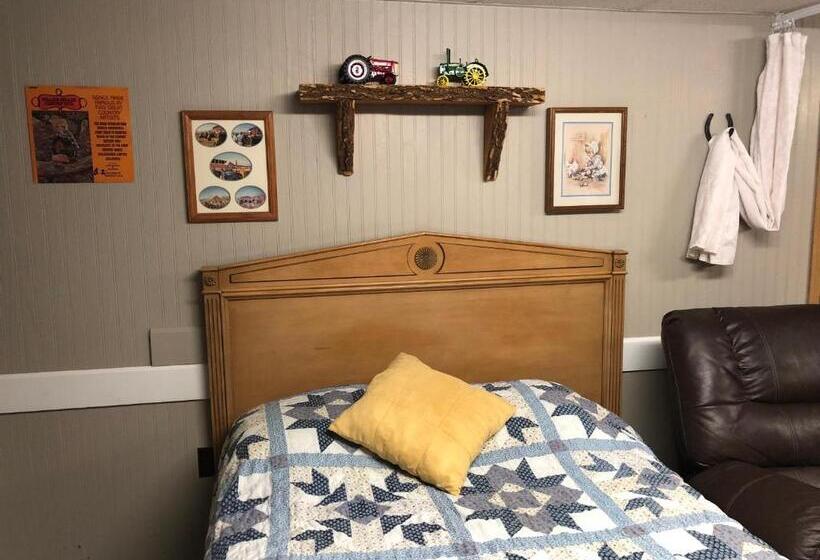 Town N Country Motel