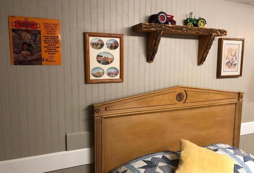 Town N Country Motel