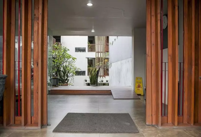 ペンション Reddoorz Plus Near Asia Afrika 3