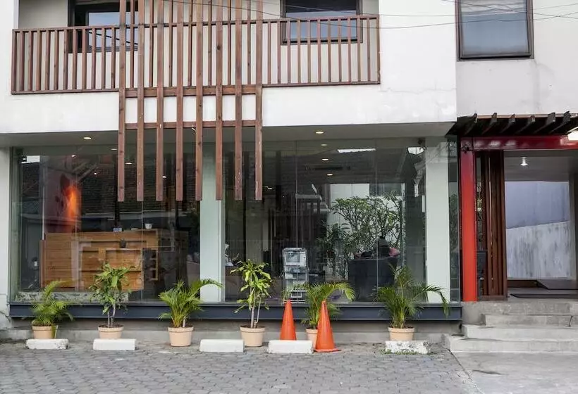 ペンション Reddoorz Plus Near Asia Afrika 3