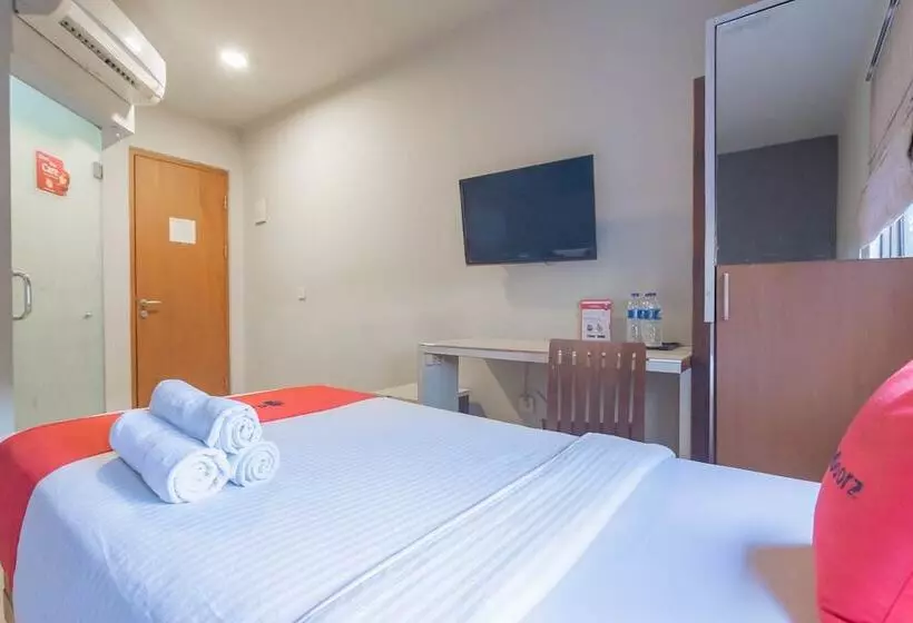 ペンション Reddoorz Plus Near Asia Afrika 3