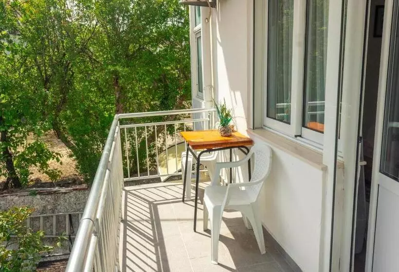 پانسیون Rooms Molabeciri