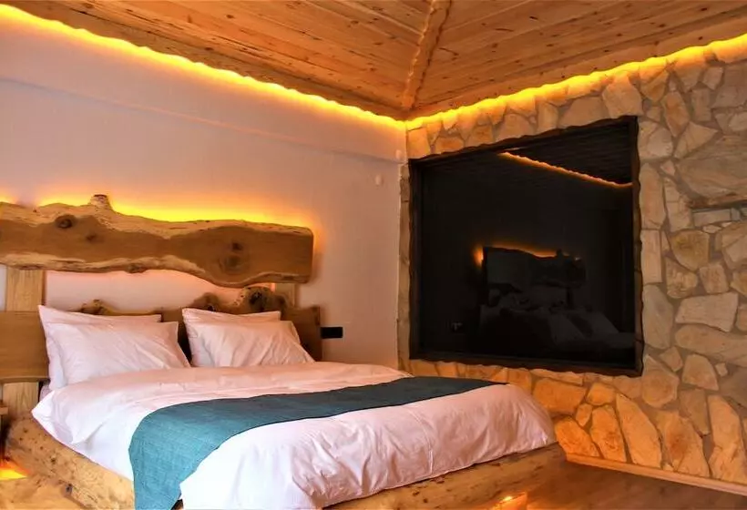 Abant Dere Otel