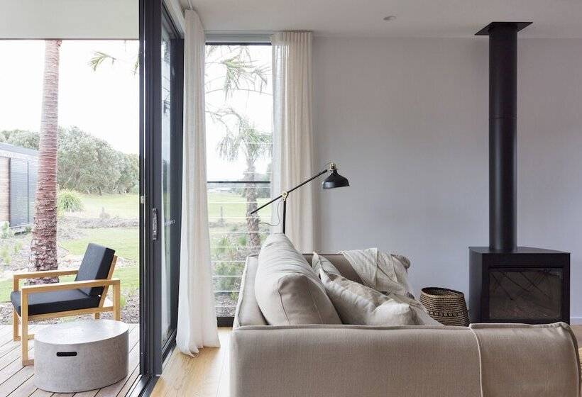 Bangalay Luxury Villas