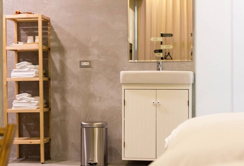 تختخواب و صبحانه Aloe Villa