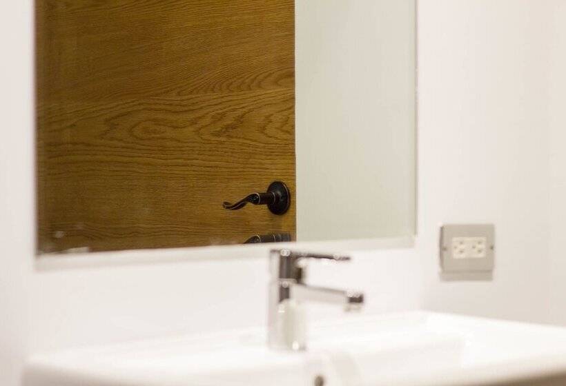 تختخواب و صبحانه Aloe Villa