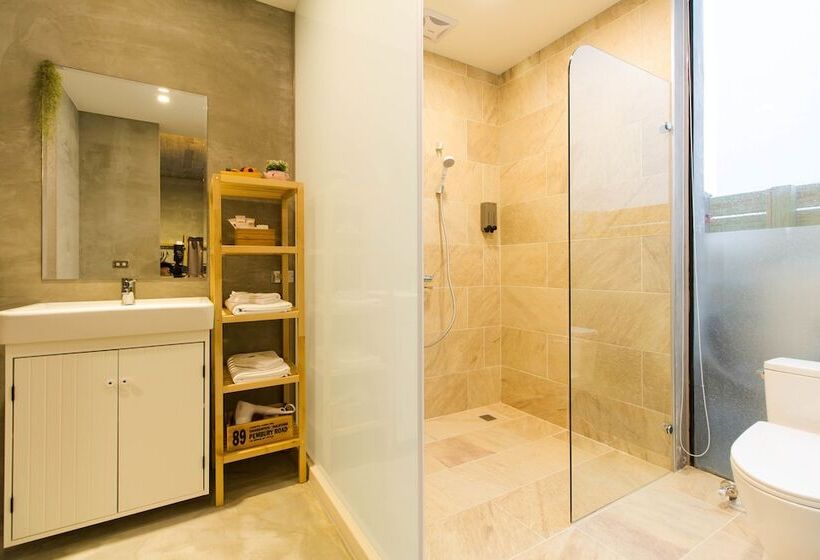 تختخواب و صبحانه Aloe Villa