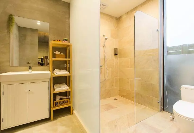 تختخواب و صبحانه Aloe Villa